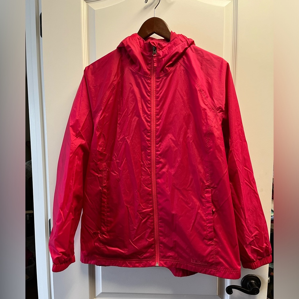L.L. Bean Women’s Large Red Hooded Windbreaker Jacket